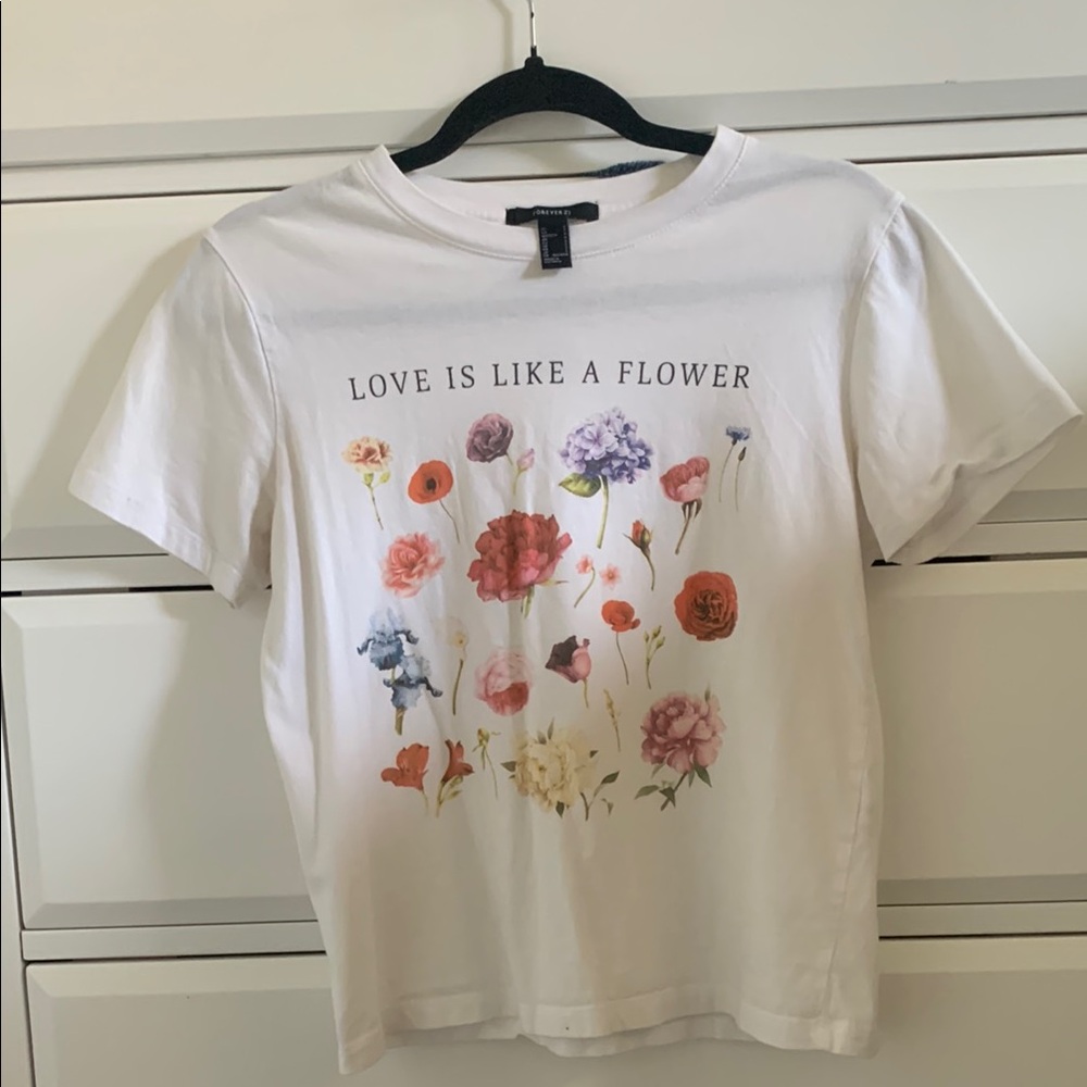 “Forever 21” Floral Graphic White T-Shirt